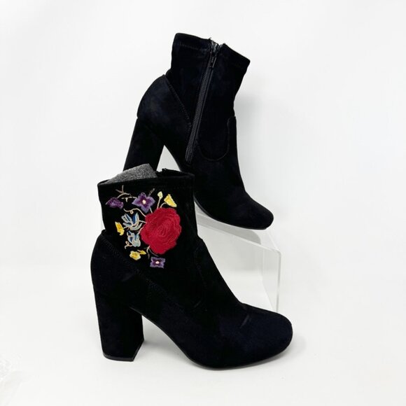 Carlos Womens Black Faux Suede Floral Embroidered Side Zip Heel Booties Size 6.5 - Picture 2 of 11